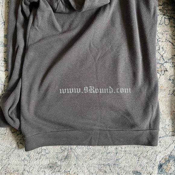 Grey graphic hoodie - Picture 5 of 5